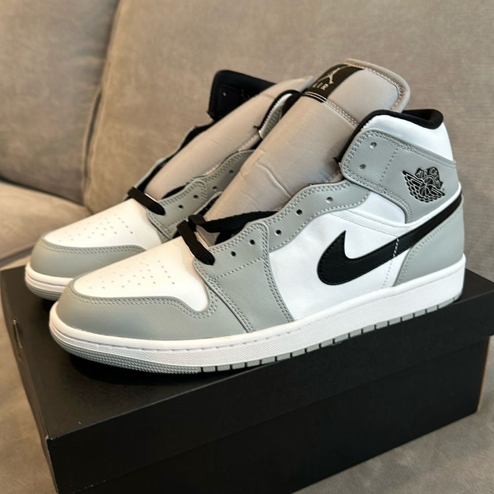 Nike Air Jordan 1 Mid
